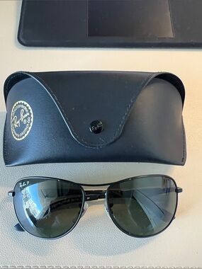 Ray-Ban Polarized Black Aviator Sunglasses